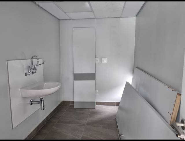 73M² OFFICE TO LET IN NELSPRUIT EXT 1